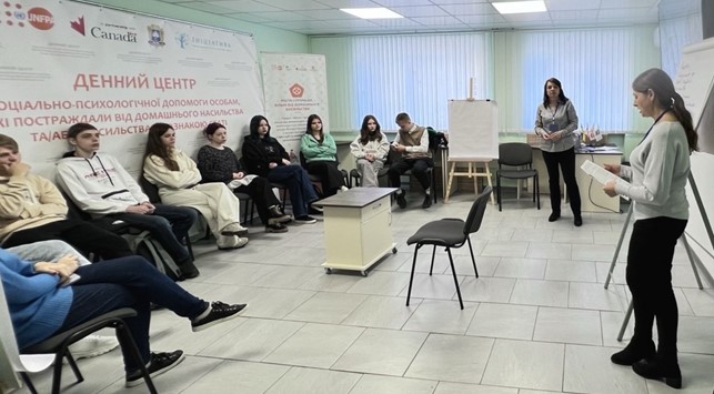 Поінформовані – отже, захищені! Інформаційний блок тренінгу за модераторства тренерок Ірини Гавришко та Надії Лисак